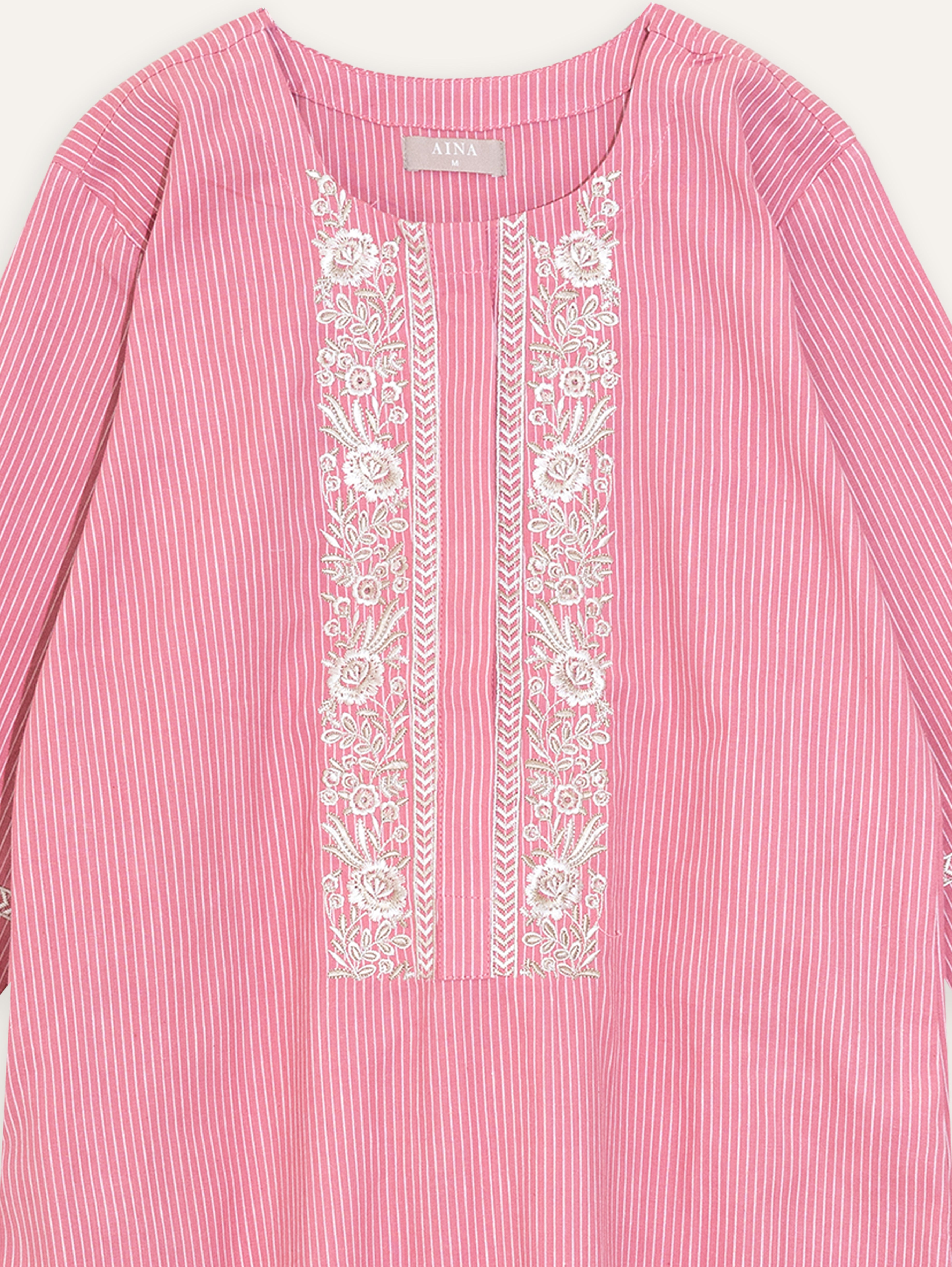 Kripalini Cotton Handloom Embroidered Straight Kurta