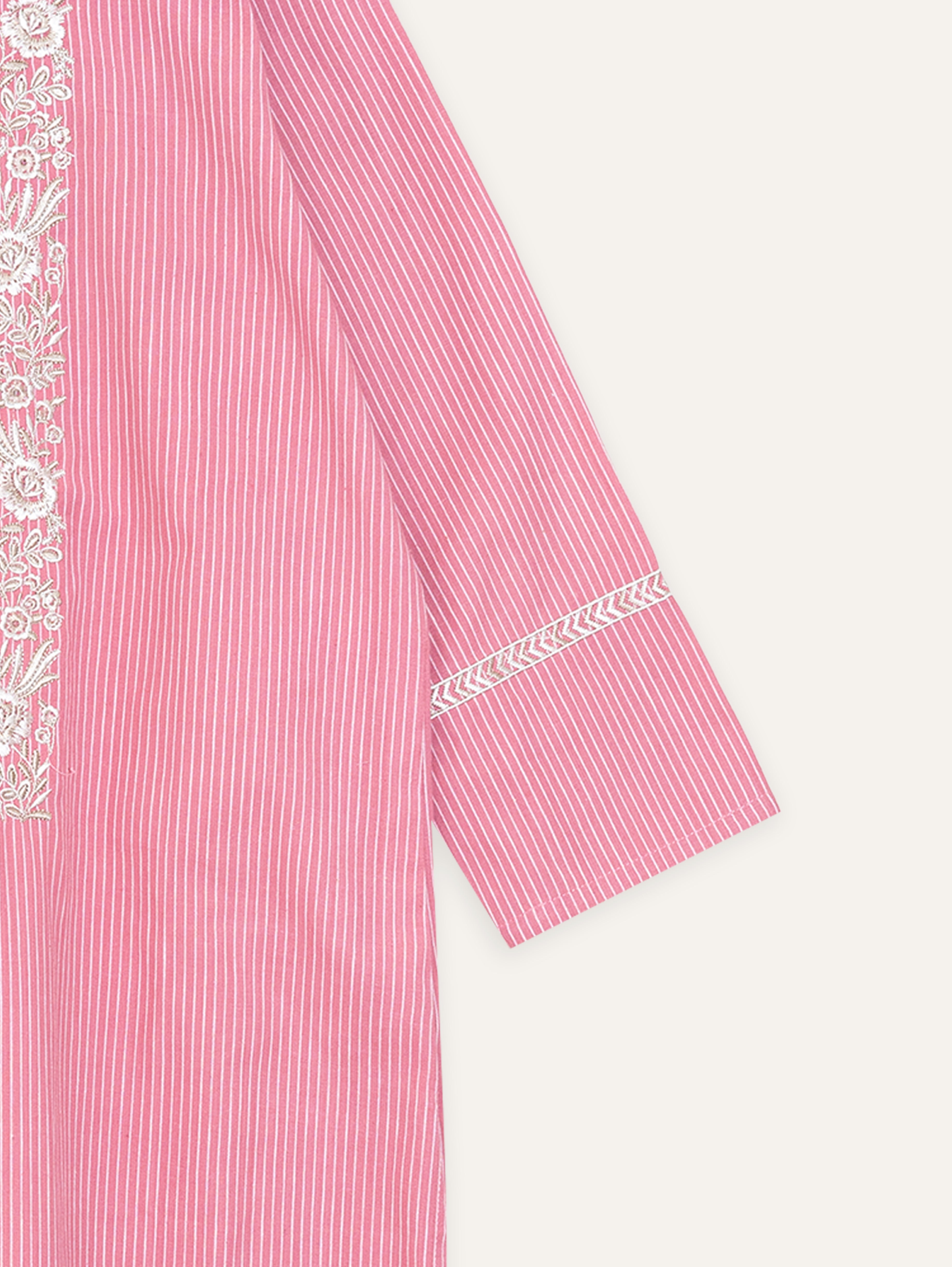 Kripalini Cotton Handloom Embroidered Straight Kurta